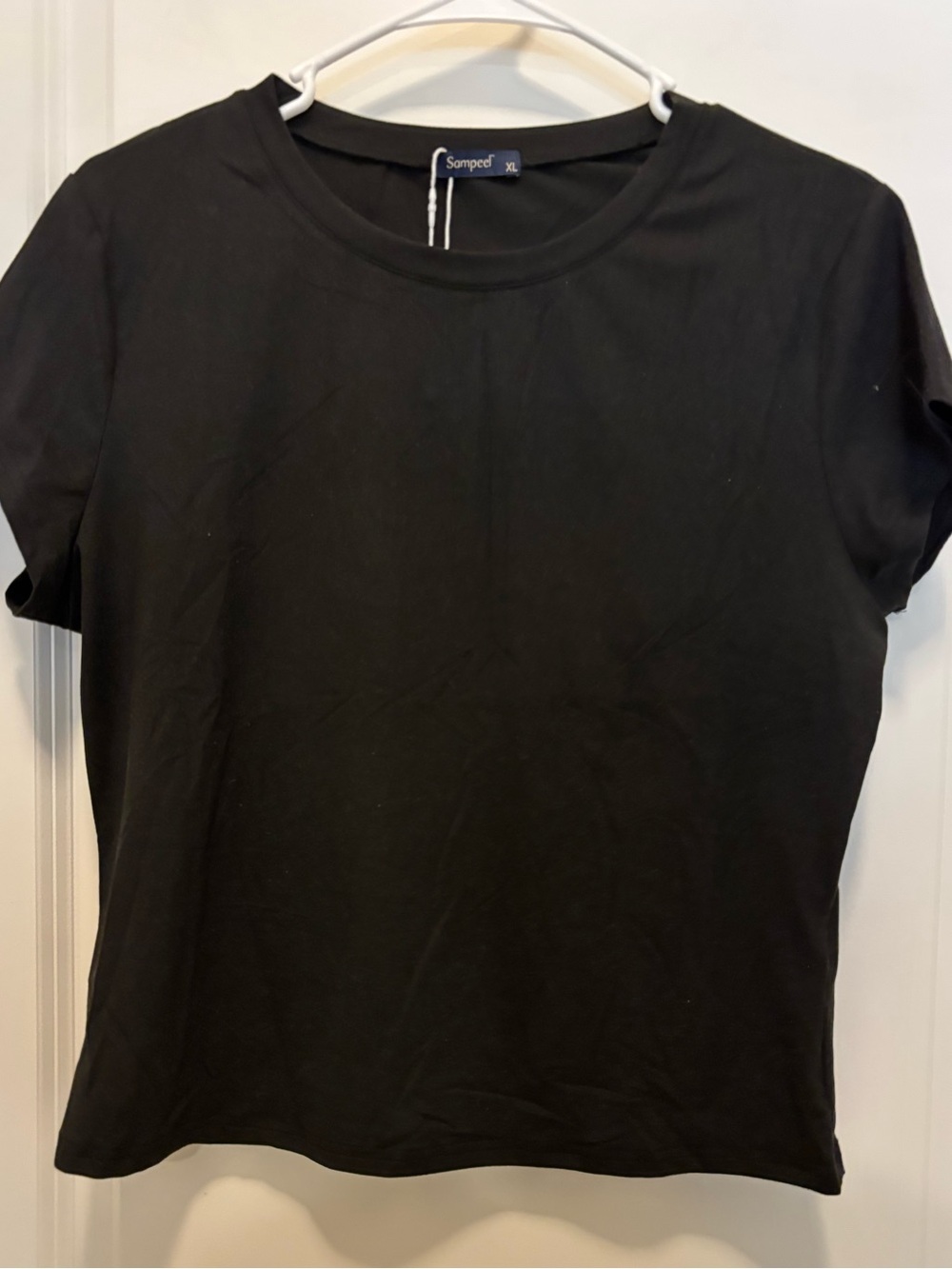 Sompeel Black Short Sleeve Crewneck Women's Tee